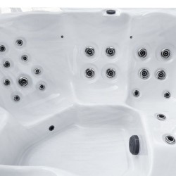 5-Seat Square Outdoor Hot Tub, 1920 x 1920 x 900 mm